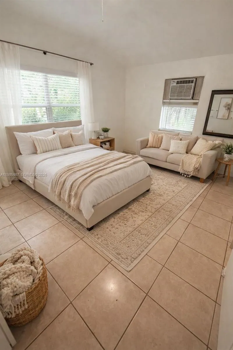 633 Mokena Dr 2, Miami Springs, Florida 33166, Miami Springs, Florida 33166, 1 Bedroom Bedrooms, ,1 BathroomBathrooms,Residential Lease,For Rent,633 Mokena Dr 2, Miami Springs, Florida 33166,A11985987