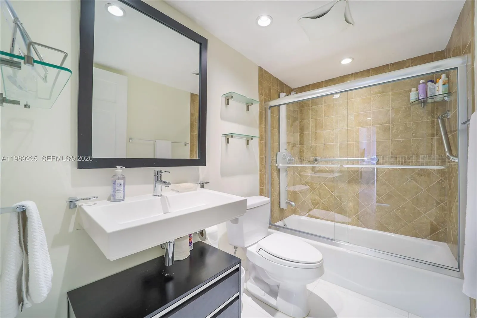 251 Crandon Blvd 136, Key Biscayne, Florida 33149, Key Biscayne, Florida 33149, 2 Bedrooms Bedrooms, ,2 BathroomsBathrooms,Residential Lease,For Rent,251 Crandon Blvd 136, Key Biscayne, Florida 33149,A11989235