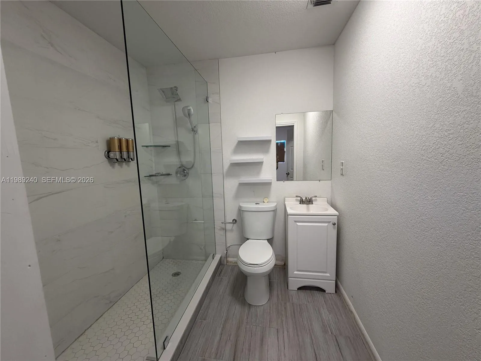 3950 Nw 171st Ter, Miami Gardens, Florida 33055, Miami Gardens, Florida 33055, 3 Bedrooms Bedrooms, ,2 BathroomsBathrooms,Residential,For Sale,3950 Nw 171st Ter, Miami Gardens, Florida 33055,A11989240