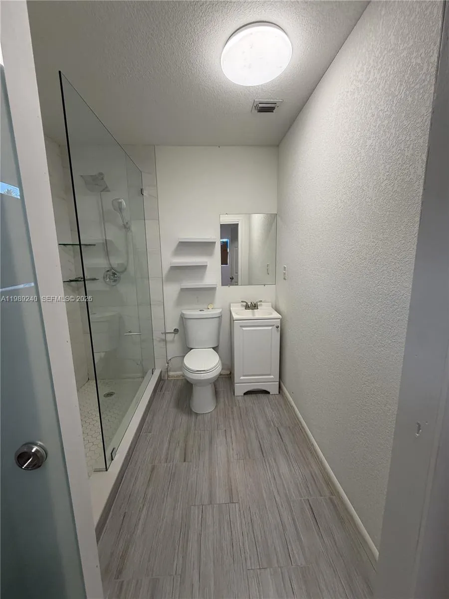 3950 Nw 171st Ter, Miami Gardens, Florida 33055, Miami Gardens, Florida 33055, 3 Bedrooms Bedrooms, ,2 BathroomsBathrooms,Residential,For Sale,3950 Nw 171st Ter, Miami Gardens, Florida 33055,A11989240