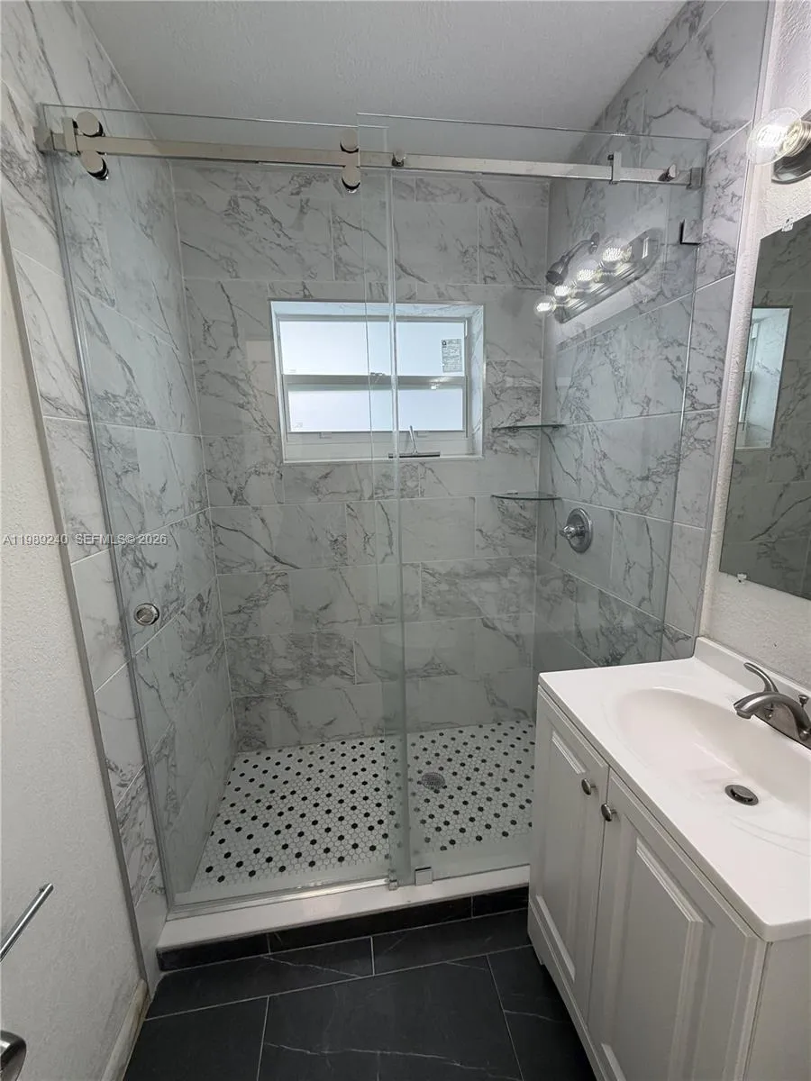 3950 Nw 171st Ter, Miami Gardens, Florida 33055, Miami Gardens, Florida 33055, 3 Bedrooms Bedrooms, ,2 BathroomsBathrooms,Residential,For Sale,3950 Nw 171st Ter, Miami Gardens, Florida 33055,A11989240