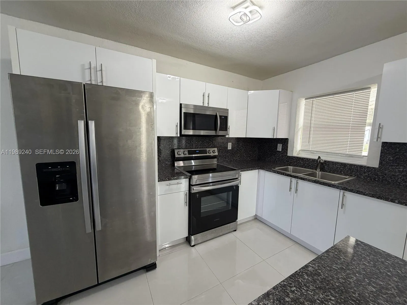 3950 Nw 171st Ter, Miami Gardens, Florida 33055, Miami Gardens, Florida 33055, 3 Bedrooms Bedrooms, ,2 BathroomsBathrooms,Residential,For Sale,3950 Nw 171st Ter, Miami Gardens, Florida 33055,A11989240