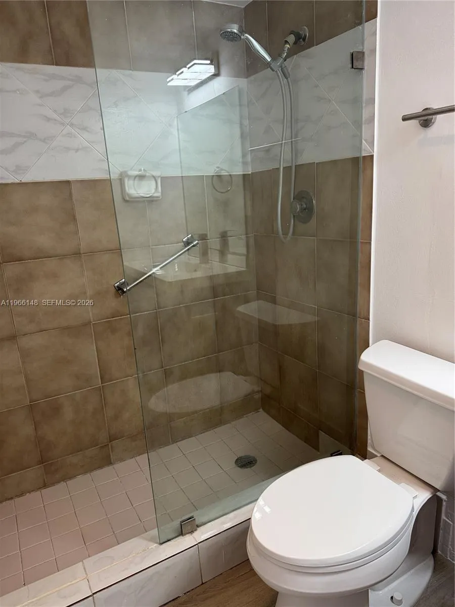 6301 N Fall Circle Dr 213, Lauderhill, Florida 333, Lauderhill, Florida 33319, 2 Bedrooms Bedrooms, ,2 BathroomsBathrooms,Residential,For Sale,6301 N Fall Circle Dr 213, Lauderhill, Florida 333,A11966148