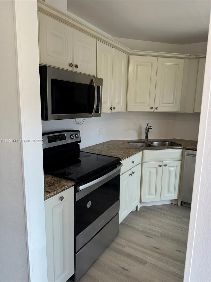 6301 N Fall Circle Dr 213, Lauderhill, Florida 333, Lauderhill, Florida 33319, 2 Bedrooms Bedrooms, ,2 BathroomsBathrooms,Residential,For Sale,6301 N Fall Circle Dr 213, Lauderhill, Florida 333,A11966148