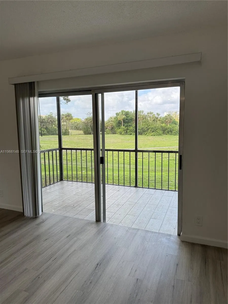 6301 N Fall Circle Dr 213, Lauderhill, Florida 333, Lauderhill, Florida 33319, 2 Bedrooms Bedrooms, ,2 BathroomsBathrooms,Residential,For Sale,6301 N Fall Circle Dr 213, Lauderhill, Florida 333,A11966148