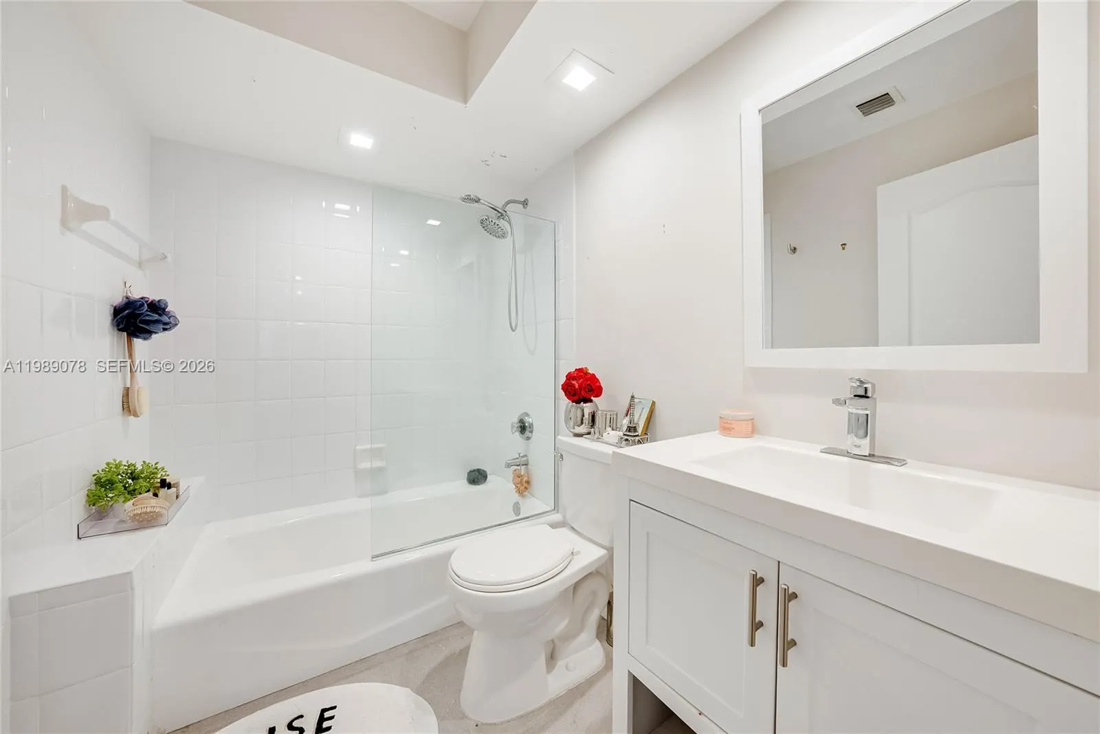 Modern updated children\'s bathrooms throughout offer privacy and luxury for your family in the heart of Aventura