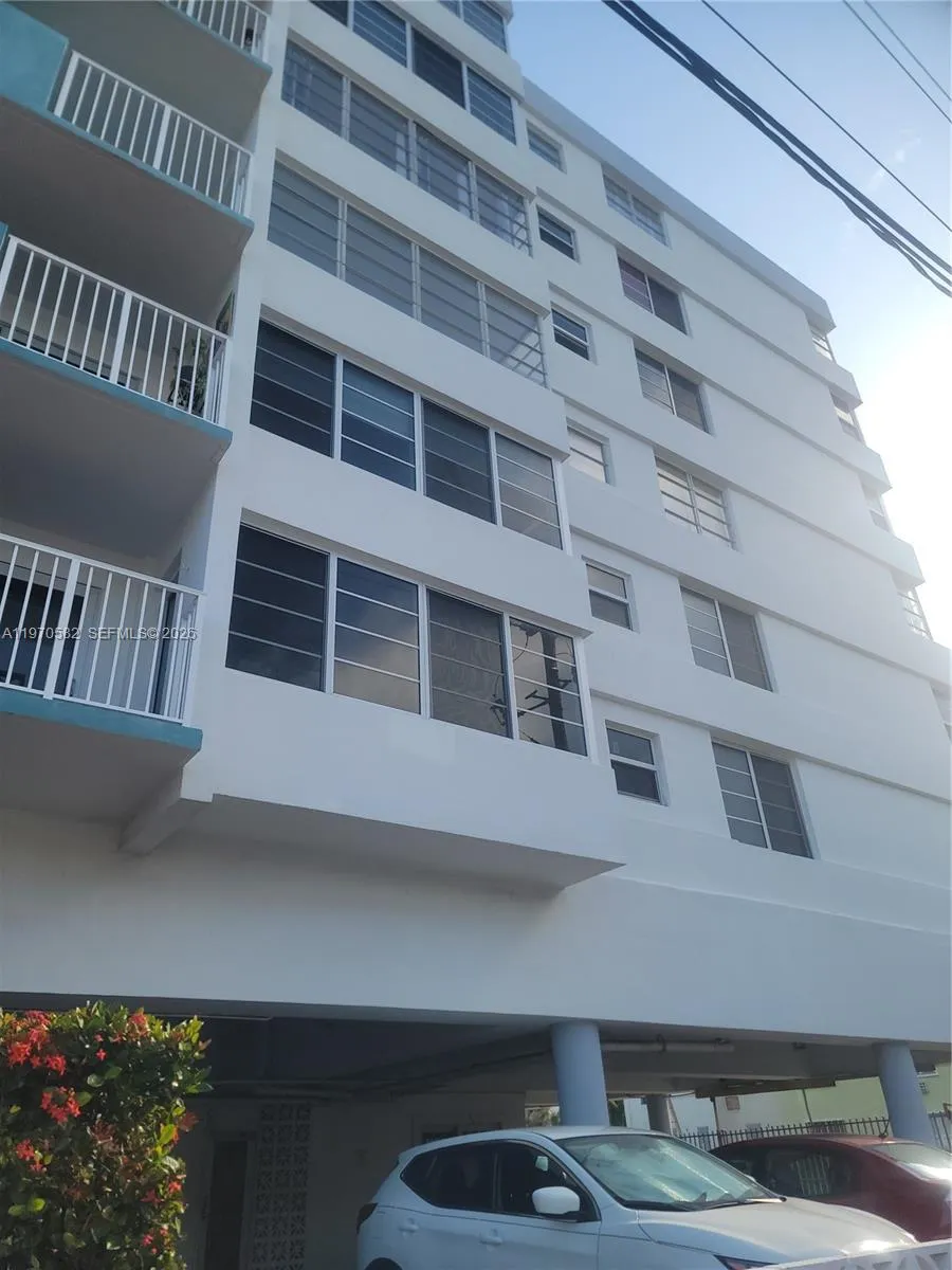 8000 Harding Ave 7a, Miami Beach, Florida 33141, Miami Beach, Florida 33141, 1 Bedroom Bedrooms, ,1 BathroomBathrooms,Residential Lease,For Rent,8000 Harding Ave 7a, Miami Beach, Florida 33141,A11970582