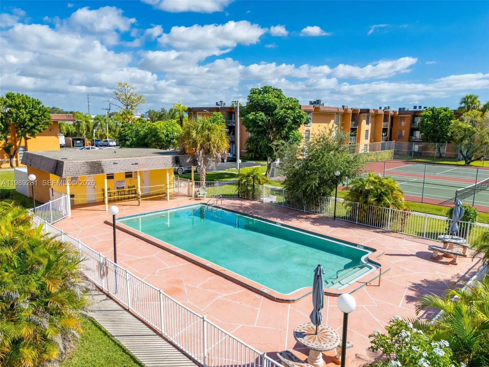 9437 Sw 76th St V25, Miami, Florida 33173, Miami, Florida 33173, 2 Bedrooms Bedrooms, ,2 BathroomsBathrooms,Residential Lease,For Rent,9437 Sw 76th St V25, Miami, Florida 33173,A11989281
