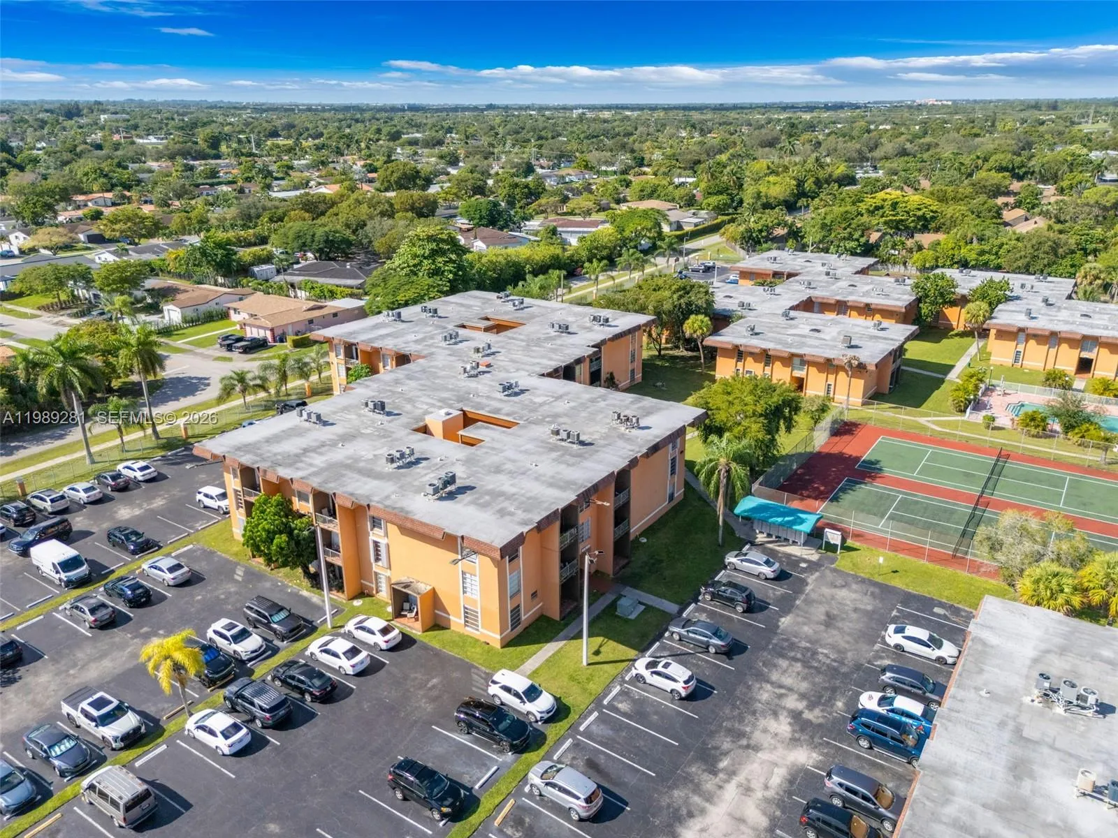 9437 Sw 76th St V25, Miami, Florida 33173, Miami, Florida 33173, 2 Bedrooms Bedrooms, ,2 BathroomsBathrooms,Residential Lease,For Rent,9437 Sw 76th St V25, Miami, Florida 33173,A11989281