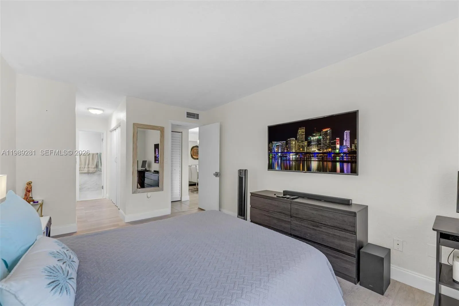 9437 Sw 76th St V25, Miami, Florida 33173, Miami, Florida 33173, 2 Bedrooms Bedrooms, ,2 BathroomsBathrooms,Residential Lease,For Rent,9437 Sw 76th St V25, Miami, Florida 33173,A11989281