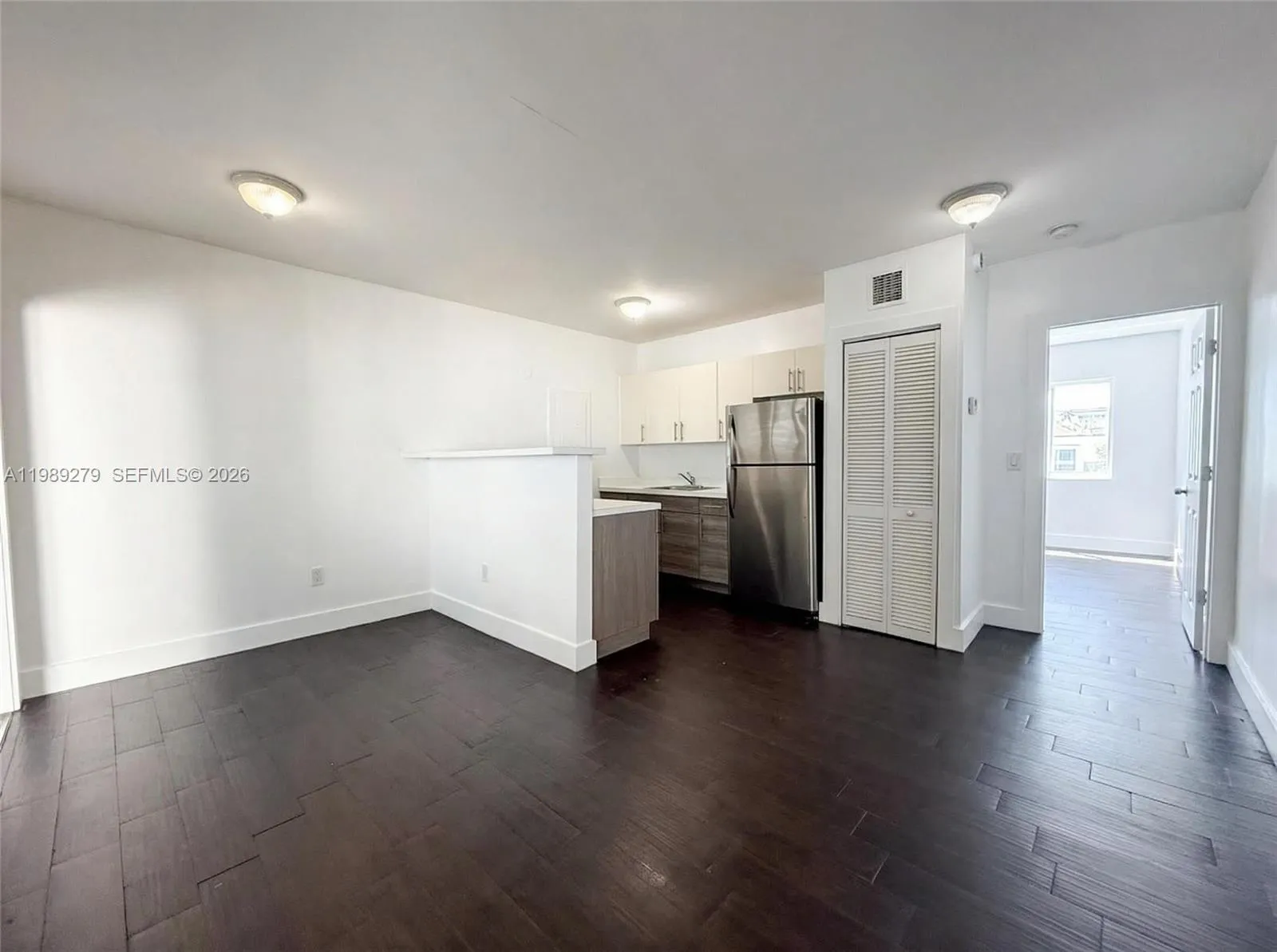 1040 Nw 3rd Ave 5, Miami, Florida 33136, Miami, Florida 33136, 1 Bedroom Bedrooms, ,1 BathroomBathrooms,Residential Lease,For Rent,1040 Nw 3rd Ave 5, Miami, Florida 33136,A11989279