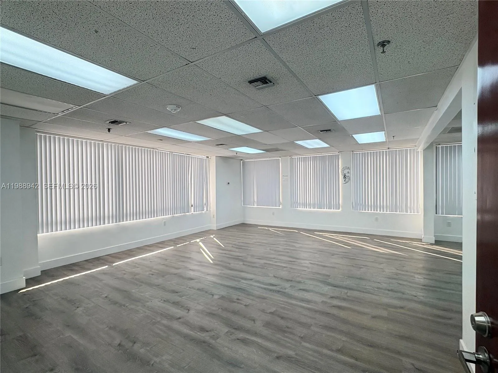 2100 W 76th St 205, Hialeah, Florida 33016, Hialeah, Florida 33016, ,Commercial Lease,For Rent,2100 W 76th St 205, Hialeah, Florida 33016,A11988942