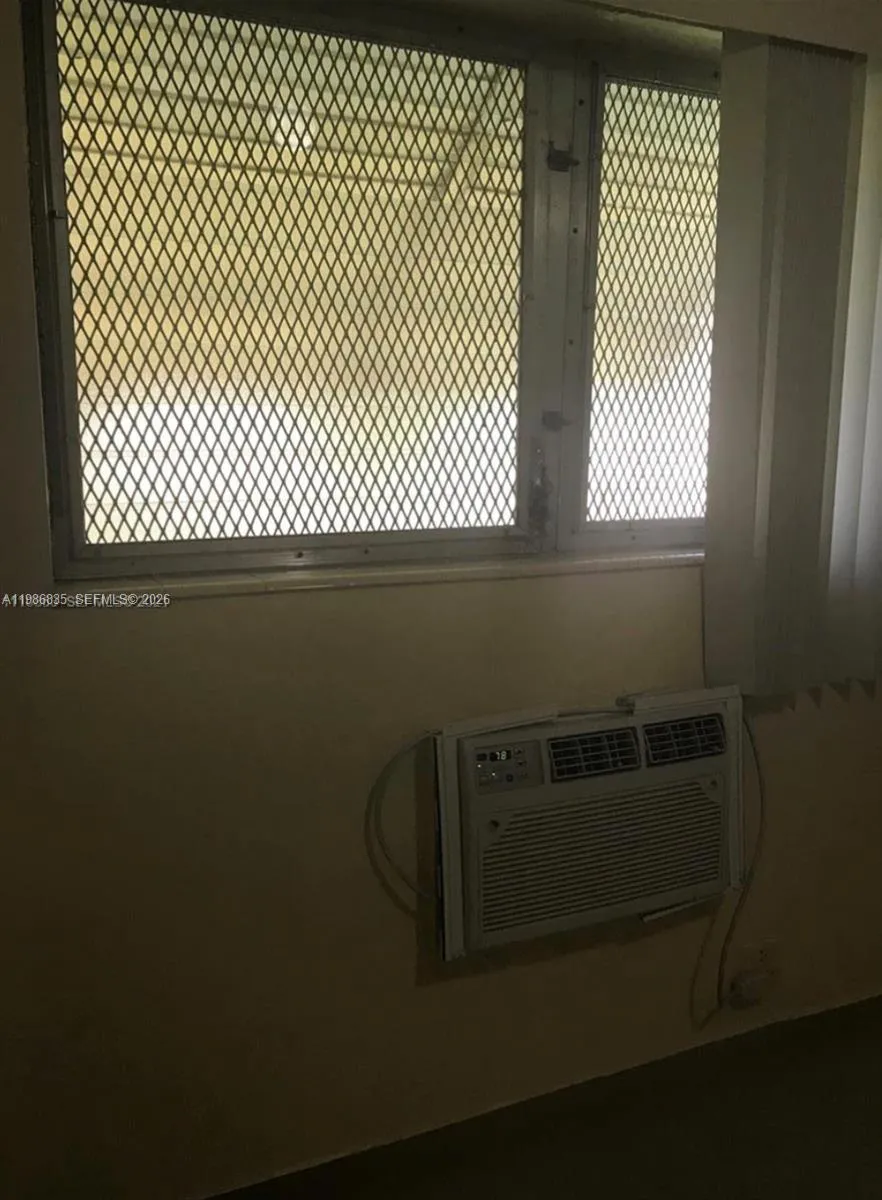 70 Nw 77th St 9, Miami, Florida 33150, Miami, Florida 33150, 1 Bedroom Bedrooms, ,1 BathroomBathrooms,Residential,For Sale,70 Nw 77th St 9, Miami, Florida 33150,A11986835