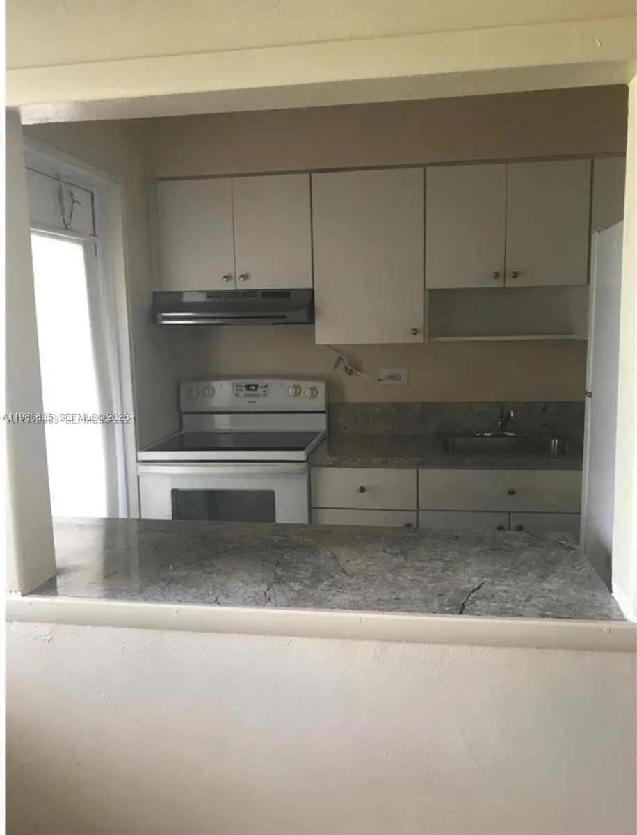 70 Nw 77th St 9, Miami, Florida 33150, Miami, Florida 33150, 1 Bedroom Bedrooms, ,1 BathroomBathrooms,Residential,For Sale,70 Nw 77th St 9, Miami, Florida 33150,A11986835