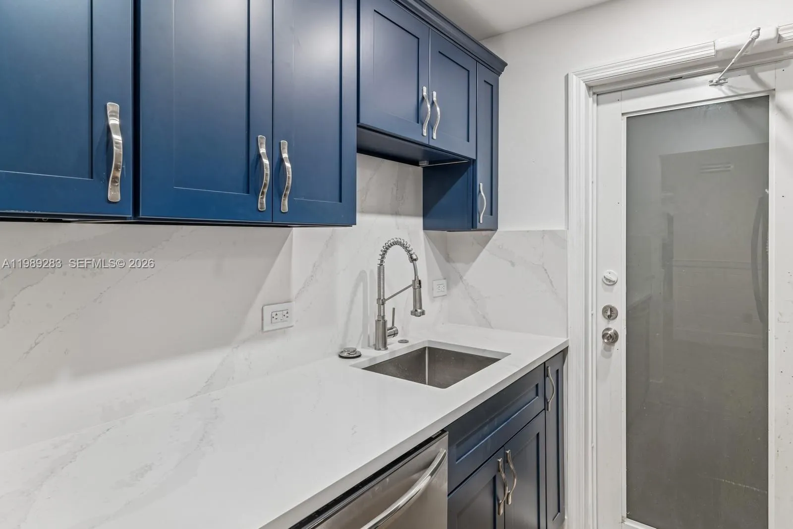 255 Sunrise Dr 107, Key Biscayne, Florida 33149, Key Biscayne, Florida 33149, 1 Bedroom Bedrooms, ,1 BathroomBathrooms,Residential Lease,For Rent,255 Sunrise Dr 107, Key Biscayne, Florida 33149,A11989283