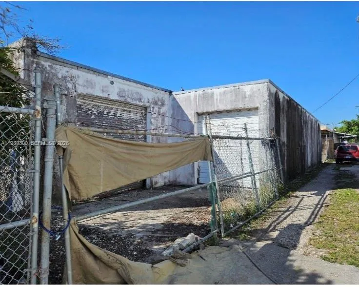 211 W 22nd St, Hialeah, Florida 33010, Hialeah, Florida 33010, ,Commercial Sale,For Sale,211 W 22nd St, Hialeah, Florida 33010,A11989300