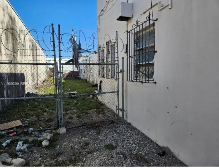 211 W 22nd St, Hialeah, Florida 33010, Hialeah, Florida 33010, ,Commercial Sale,For Sale,211 W 22nd St, Hialeah, Florida 33010,A11989300