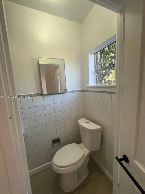 North Miami Beach, Florida 33160, 1 Bedroom Bedrooms, ,1 BathroomBathrooms,Residential Lease,For Rent,A11989372