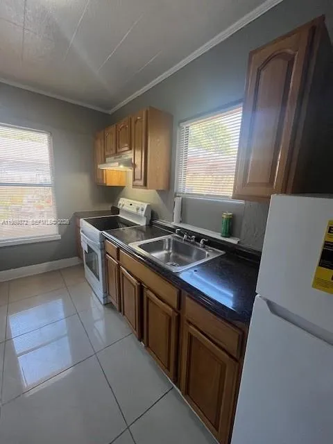 North Miami Beach, Florida 33160, 1 Bedroom Bedrooms, ,1 BathroomBathrooms,Residential Lease,For Rent,A11989372