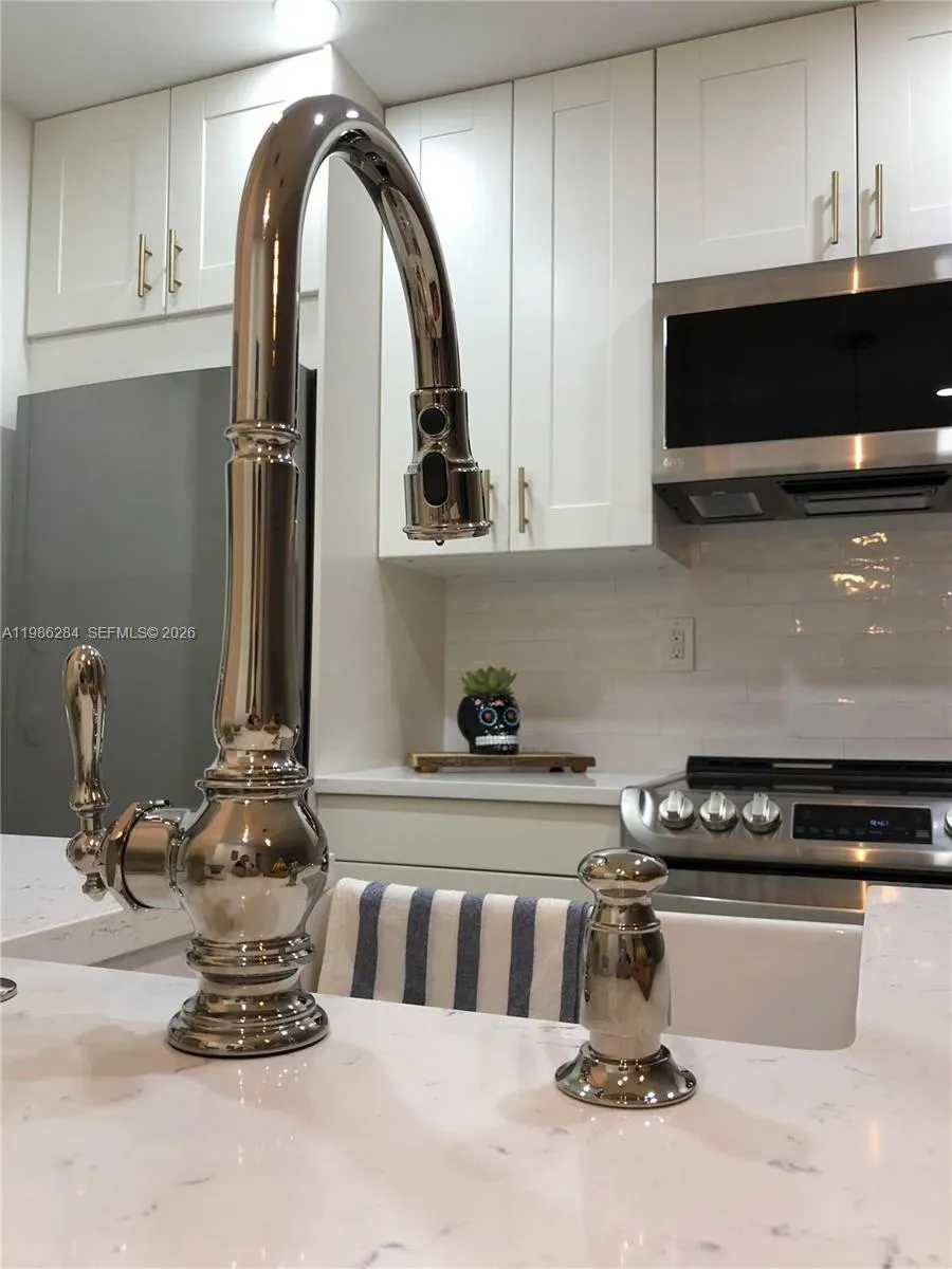 900 Ne 18th Ave 206, Fort Lauderdale, Florida 3330, Fort Lauderdale, Florida 33304, 2 Bedrooms Bedrooms, ,1 BathroomBathrooms,Residential Lease,For Rent,900 Ne 18th Ave 206, Fort Lauderdale, Florida 3330,A11986284 900 Ne 18th Ave 206, Fort Lauderdale, Florida 3330, Fort Lauderdale, Florida 33304, 2 Bedrooms Bedrooms, ,1 BathroomBathrooms,Residential Lease,For Rent,900 Ne 18th Ave 206, Fort Lauderdale, Florida 3330,A11986284