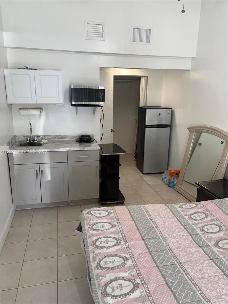 2893 Sw 32nd Ct, Coconut Grove, Florida 33133, Coconut Grove, Florida 33133, ,Residential Income,For Sale,2893 Sw 32nd Ct, Coconut Grove, Florida 33133,A11989339
