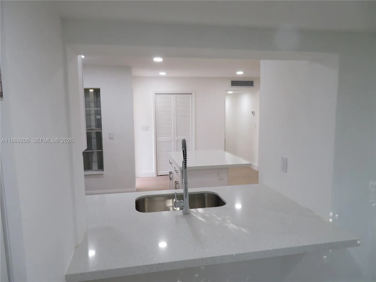 Miami, Florida 33157, 2 Bedrooms Bedrooms, ,2 BathroomsBathrooms,Residential,For Sale,A11989206
