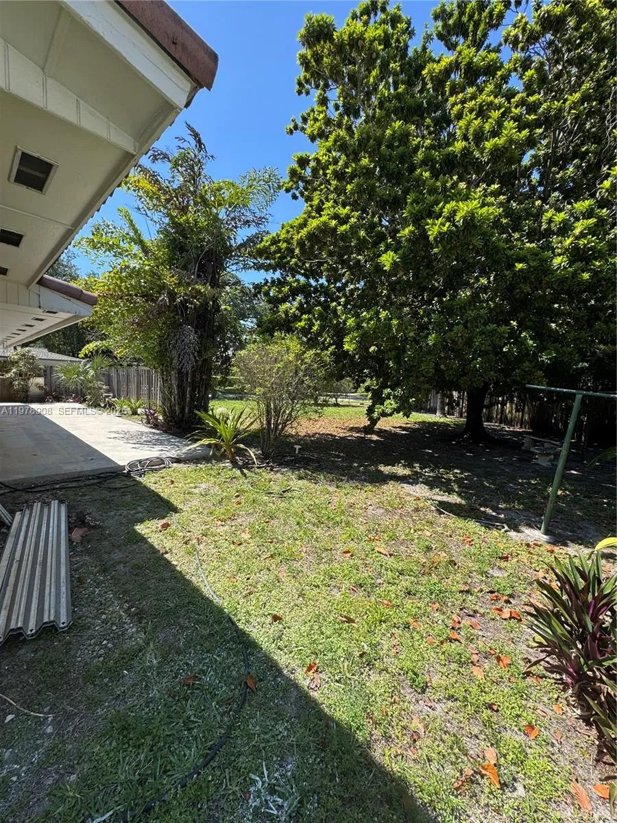 14435 Tabebuia Ln, Miami Lakes, Florida 33014, Miami Lakes, Florida 33014, 4 Bedrooms Bedrooms, ,2 BathroomsBathrooms,Residential,For Sale,14435 Tabebuia Ln, Miami Lakes, Florida 33014,A11978908