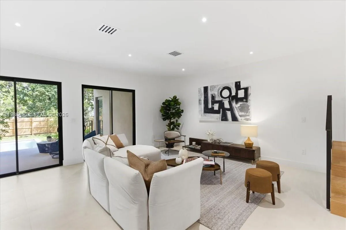 2925 Sw 36th Ave, Miami, Florida 33133, Miami, Florida 33133, 4 Bedrooms Bedrooms, ,5 BathroomsBathrooms,Residential,For Sale,2925 Sw 36th Ave, Miami, Florida 33133,A11988430