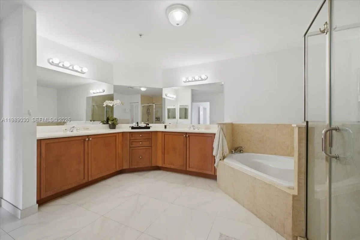 8390 Sw 72nd Ave 106, Miami, Florida 33143, Miami, Florida 33143, 2 Bedrooms Bedrooms, ,2 BathroomsBathrooms,Residential Lease,For Rent,8390 Sw 72nd Ave 106, Miami, Florida 33143,A11989030
