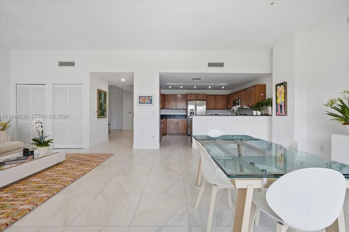 8390 Sw 72nd Ave 106, Miami, Florida 33143, Miami, Florida 33143, 2 Bedrooms Bedrooms, ,2 BathroomsBathrooms,Residential Lease,For Rent,8390 Sw 72nd Ave 106, Miami, Florida 33143,A11989030