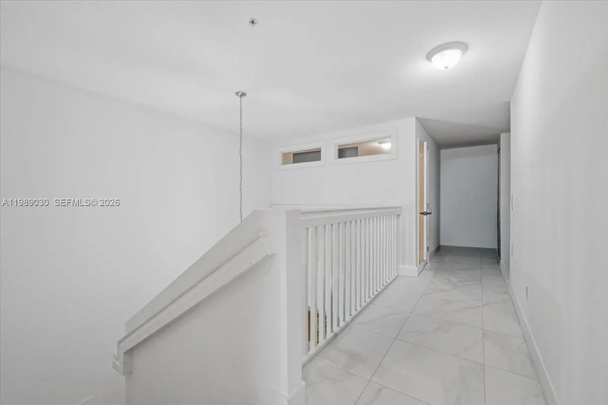 8390 Sw 72nd Ave 106, Miami, Florida 33143, Miami, Florida 33143, 2 Bedrooms Bedrooms, ,2 BathroomsBathrooms,Residential Lease,For Rent,8390 Sw 72nd Ave 106, Miami, Florida 33143,A11989030