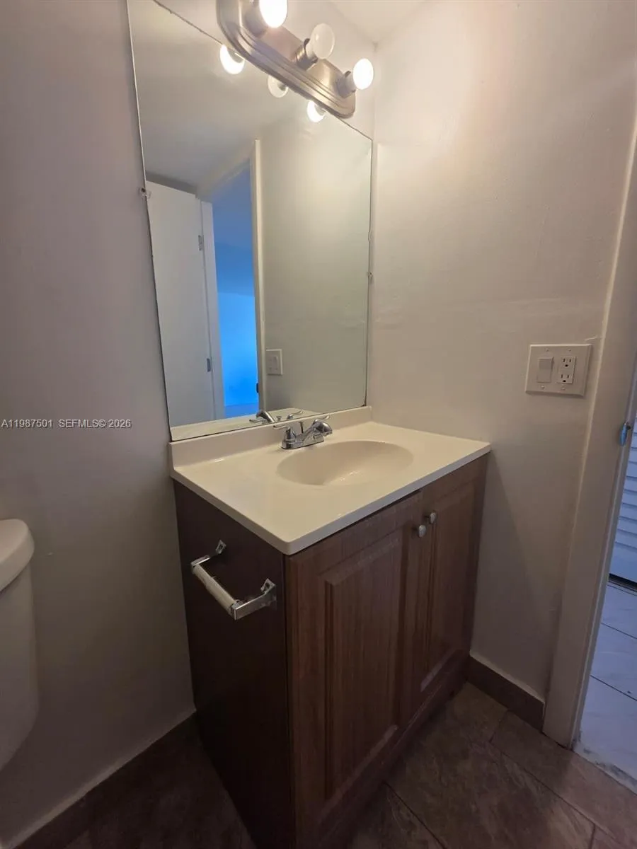 494 Nw 165th St Rd C-605, Miami, Florida 33169, Miami, Florida 33169, 2 Bedrooms Bedrooms, ,2 BathroomsBathrooms,Residential Lease,For Rent,494 Nw 165th St Rd C-605, Miami, Florida 33169,A11987501