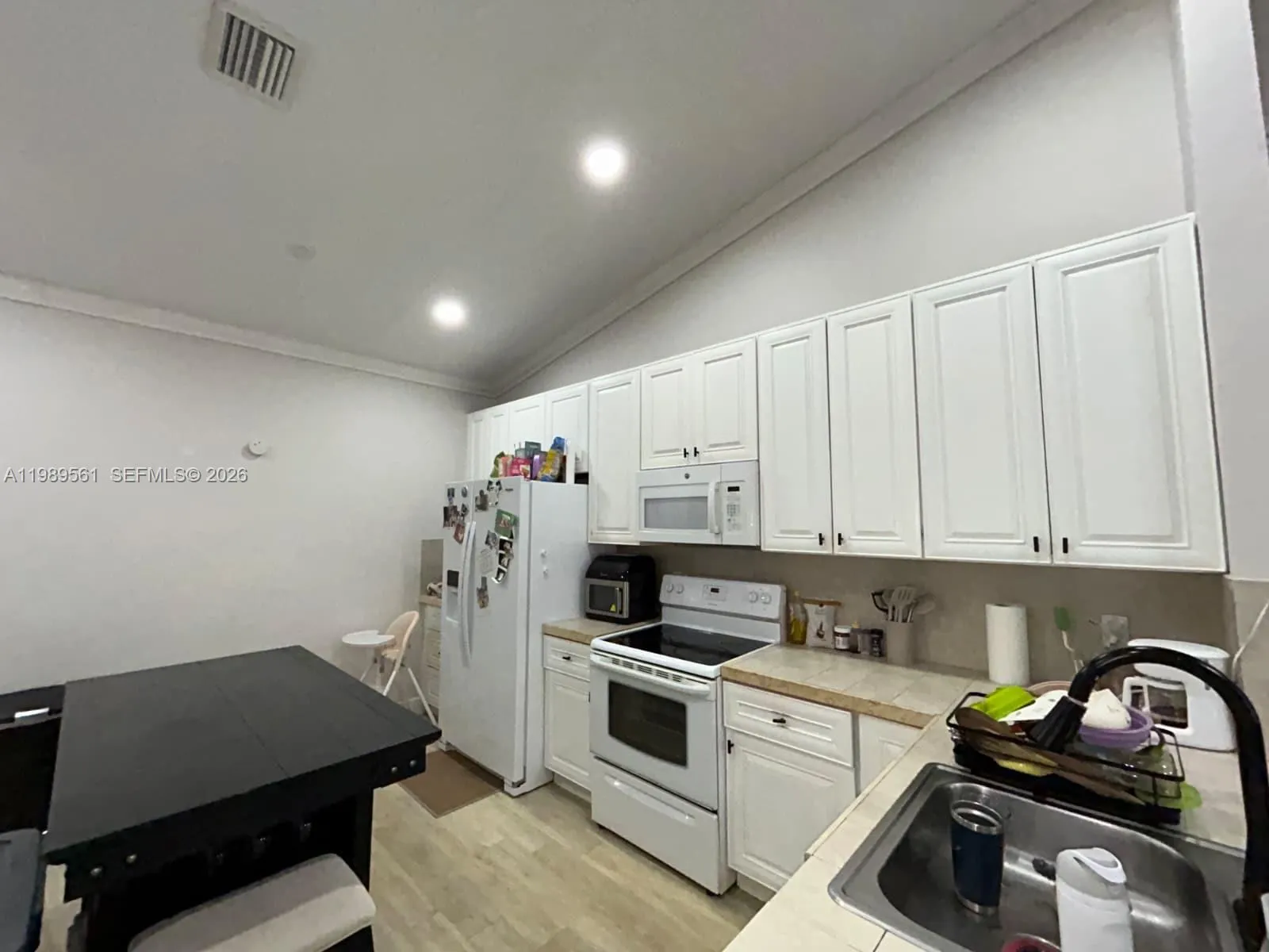 Sunrise, Florida 33351, 3 Bedrooms Bedrooms, ,2 BathroomsBathrooms,Residential Lease,For Rent,A11989561