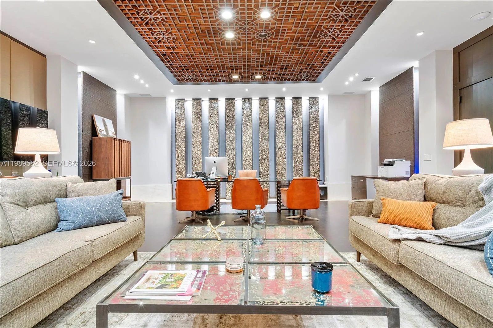 2404 Hollywood Blvd, Hollywood, Florida 33020, Hollywood, Florida 33020, ,Commercial Lease,For Rent,2404 Hollywood Blvd, Hollywood, Florida 33020,A11989582