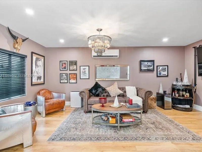 2404 Hollywood Blvd, Hollywood, Florida 33020, Hollywood, Florida 33020, ,Commercial Lease,For Rent,2404 Hollywood Blvd, Hollywood, Florida 33020,A11989582