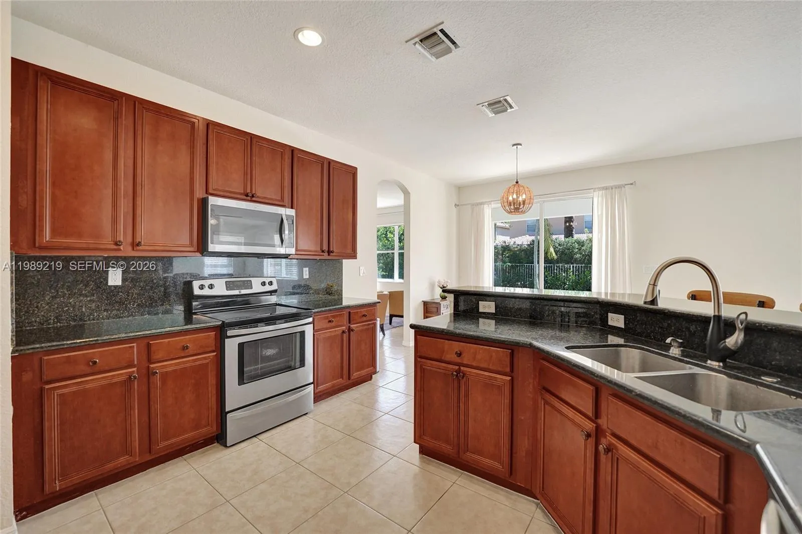 3936 Cascade Ter, Weston, Florida 33332, Weston, Florida 33332, 5 Bedrooms Bedrooms, ,4 BathroomsBathrooms,Residential,For Sale,3936 Cascade Ter, Weston, Florida 33332,A11989219