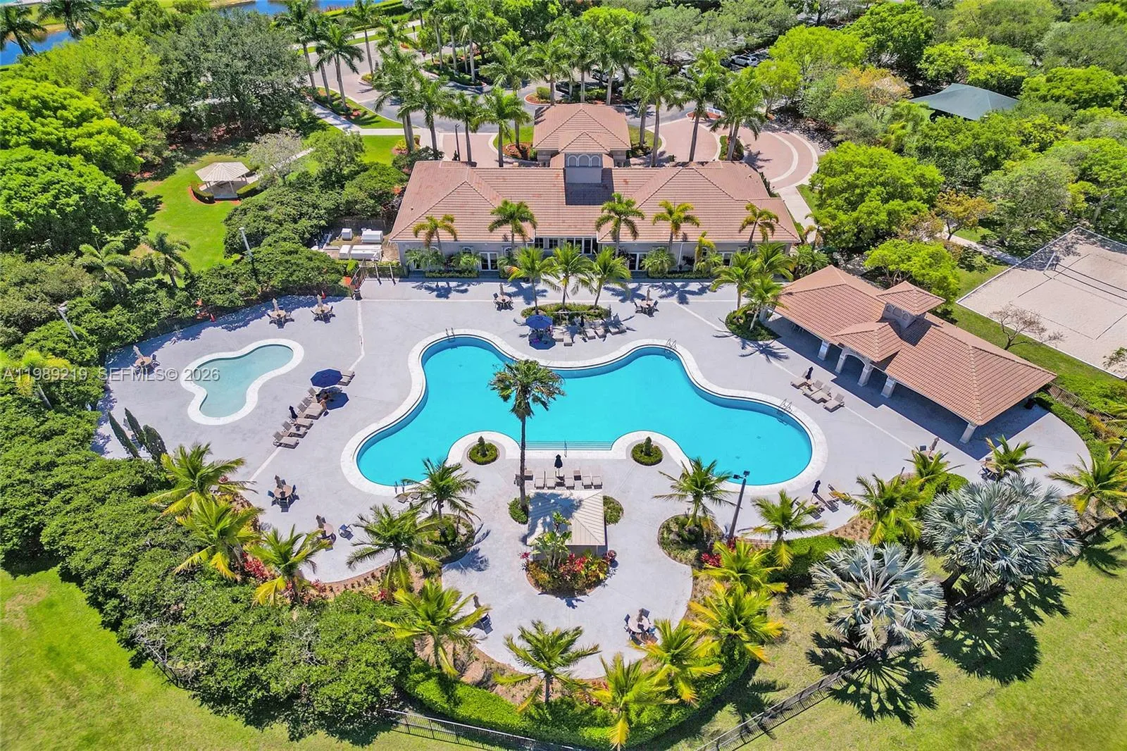 3936 Cascade Ter, Weston, Florida 33332, Weston, Florida 33332, 5 Bedrooms Bedrooms, ,4 BathroomsBathrooms,Residential,For Sale,3936 Cascade Ter, Weston, Florida 33332,A11989219