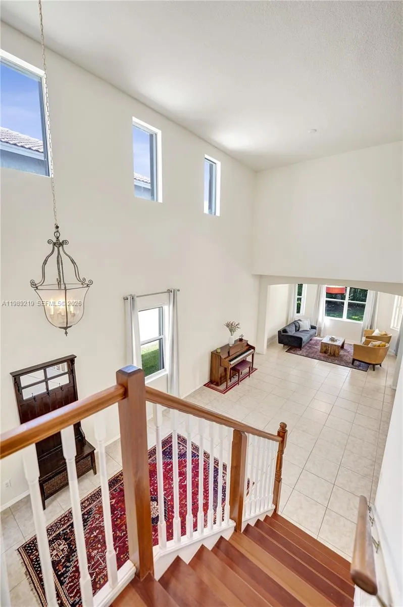 3936 Cascade Ter, Weston, Florida 33332, Weston, Florida 33332, 5 Bedrooms Bedrooms, ,4 BathroomsBathrooms,Residential,For Sale,3936 Cascade Ter, Weston, Florida 33332,A11989219