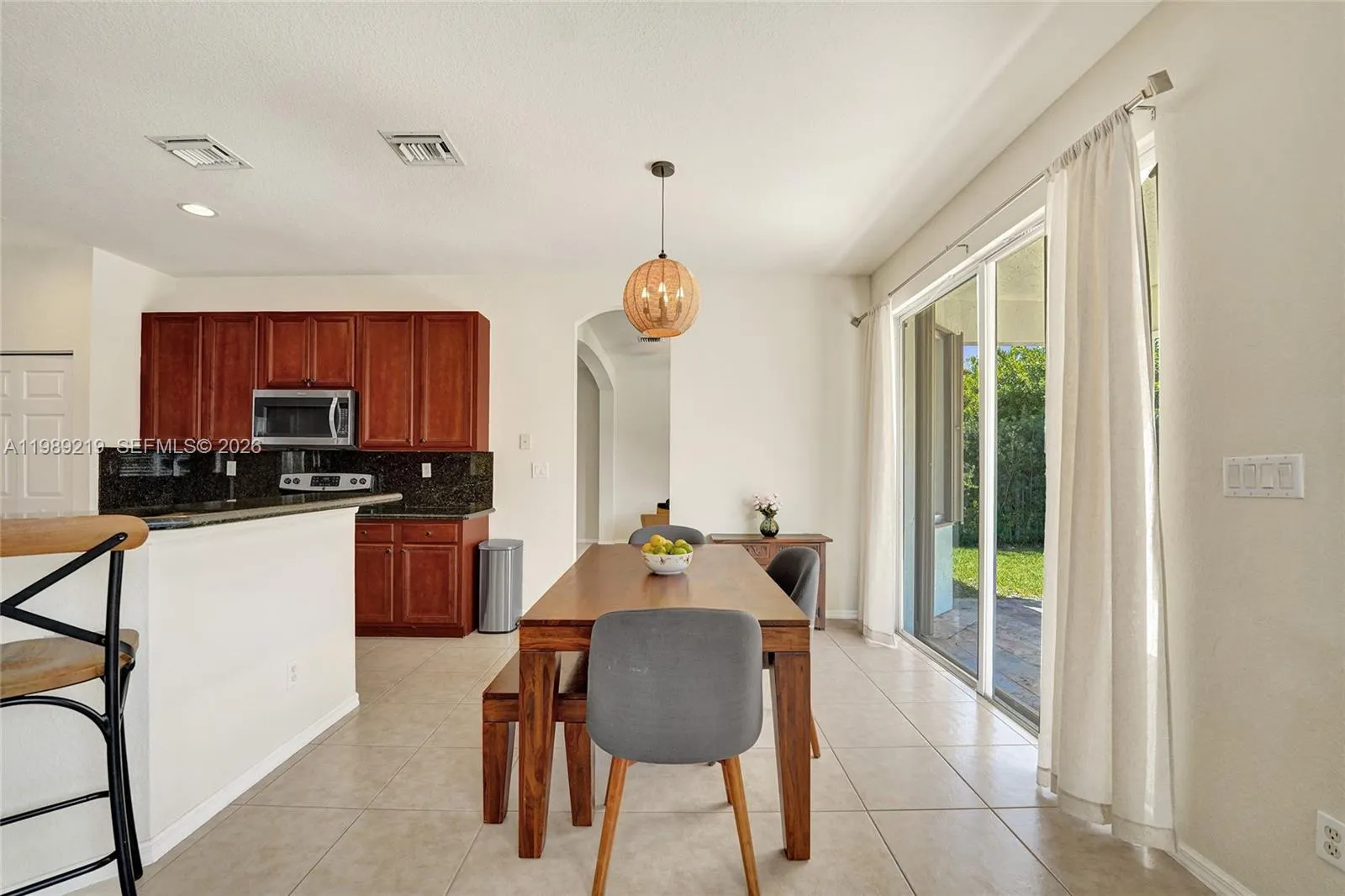 3936 Cascade Ter, Weston, Florida 33332, Weston, Florida 33332, 5 Bedrooms Bedrooms, ,4 BathroomsBathrooms,Residential,For Sale,3936 Cascade Ter, Weston, Florida 33332,A11989219