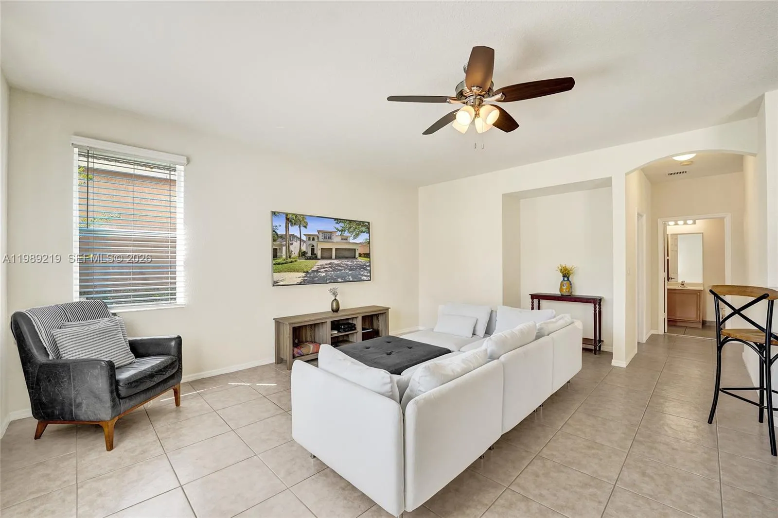 3936 Cascade Ter, Weston, Florida 33332, Weston, Florida 33332, 5 Bedrooms Bedrooms, ,4 BathroomsBathrooms,Residential,For Sale,3936 Cascade Ter, Weston, Florida 33332,A11989219