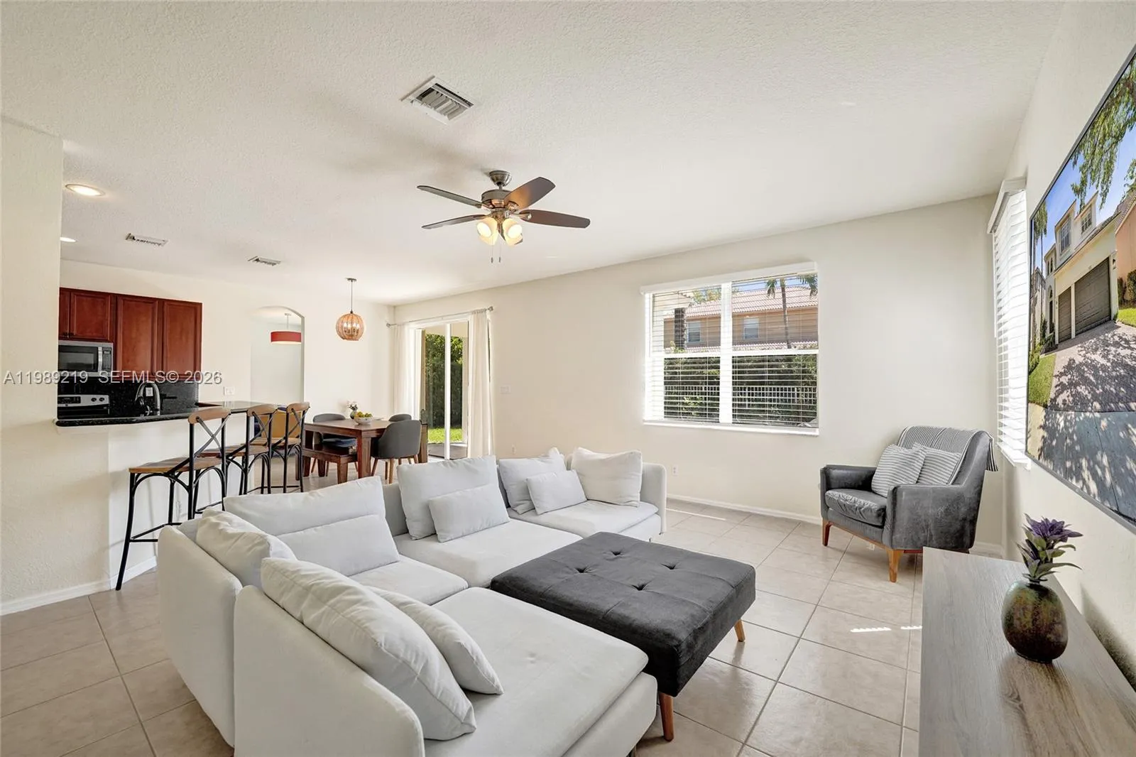 3936 Cascade Ter, Weston, Florida 33332, Weston, Florida 33332, 5 Bedrooms Bedrooms, ,4 BathroomsBathrooms,Residential,For Sale,3936 Cascade Ter, Weston, Florida 33332,A11989219