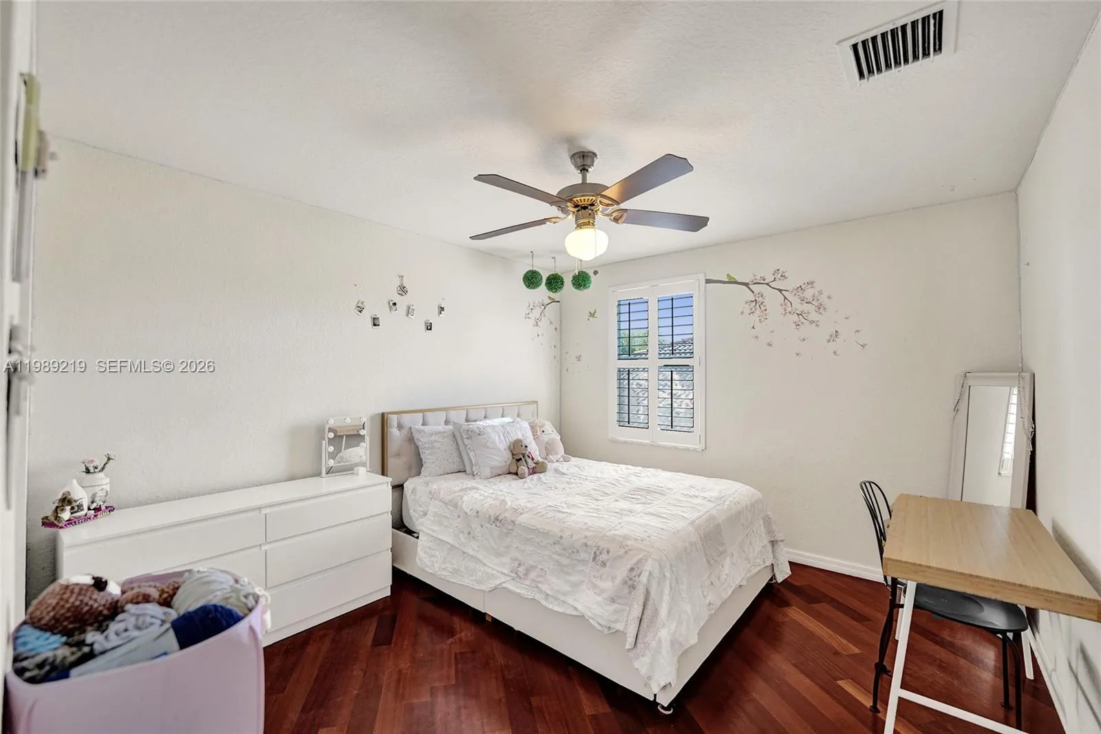 3936 Cascade Ter, Weston, Florida 33332, Weston, Florida 33332, 5 Bedrooms Bedrooms, ,4 BathroomsBathrooms,Residential,For Sale,3936 Cascade Ter, Weston, Florida 33332,A11989219