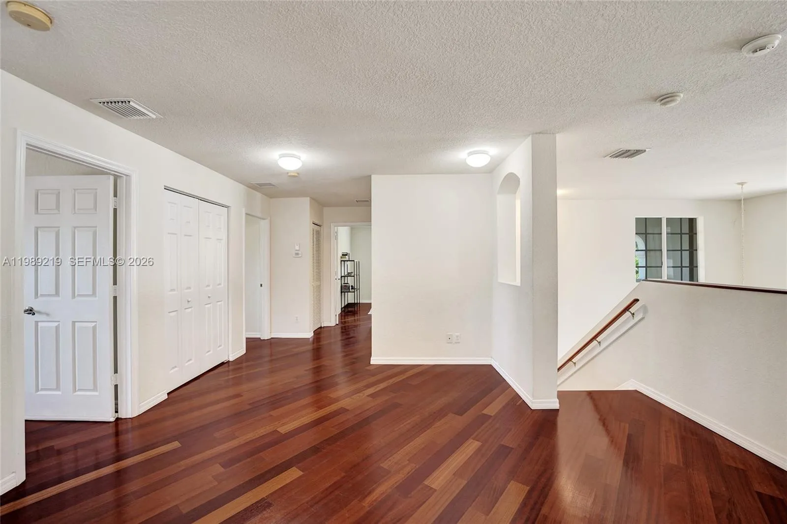 3936 Cascade Ter, Weston, Florida 33332, Weston, Florida 33332, 5 Bedrooms Bedrooms, ,4 BathroomsBathrooms,Residential,For Sale,3936 Cascade Ter, Weston, Florida 33332,A11989219