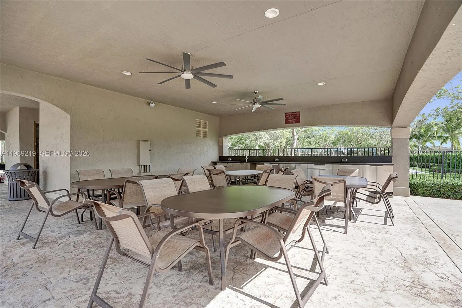 3936 Cascade Ter, Weston, Florida 33332, Weston, Florida 33332, 5 Bedrooms Bedrooms, ,4 BathroomsBathrooms,Residential,For Sale,3936 Cascade Ter, Weston, Florida 33332,A11989219
