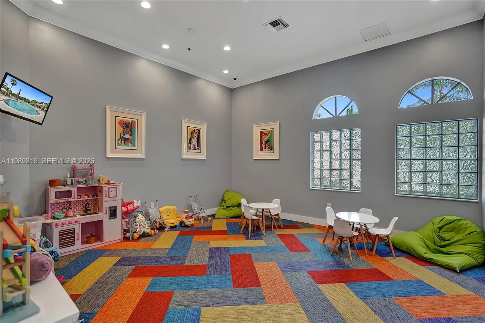 3936 Cascade Ter, Weston, Florida 33332, Weston, Florida 33332, 5 Bedrooms Bedrooms, ,4 BathroomsBathrooms,Residential,For Sale,3936 Cascade Ter, Weston, Florida 33332,A11989219