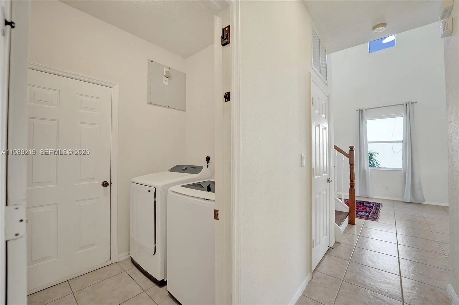 3936 Cascade Ter, Weston, Florida 33332, Weston, Florida 33332, 5 Bedrooms Bedrooms, ,4 BathroomsBathrooms,Residential,For Sale,3936 Cascade Ter, Weston, Florida 33332,A11989219