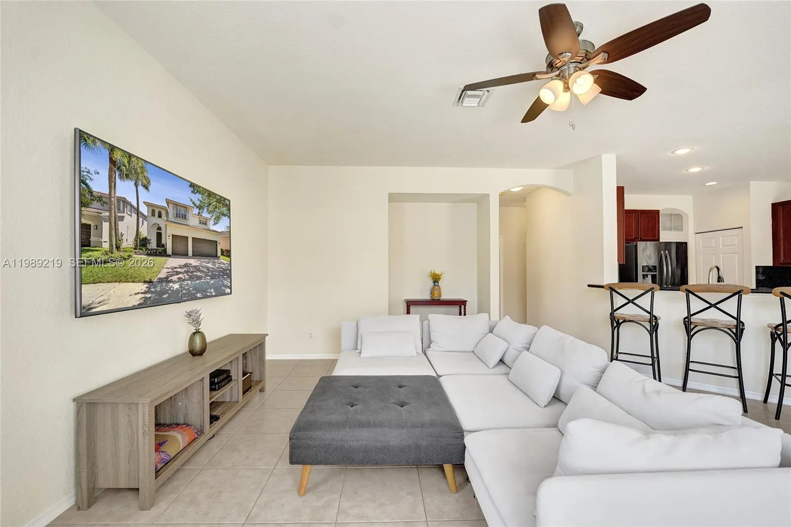 3936 Cascade Ter, Weston, Florida 33332, Weston, Florida 33332, 5 Bedrooms Bedrooms, ,4 BathroomsBathrooms,Residential,For Sale,3936 Cascade Ter, Weston, Florida 33332,A11989219