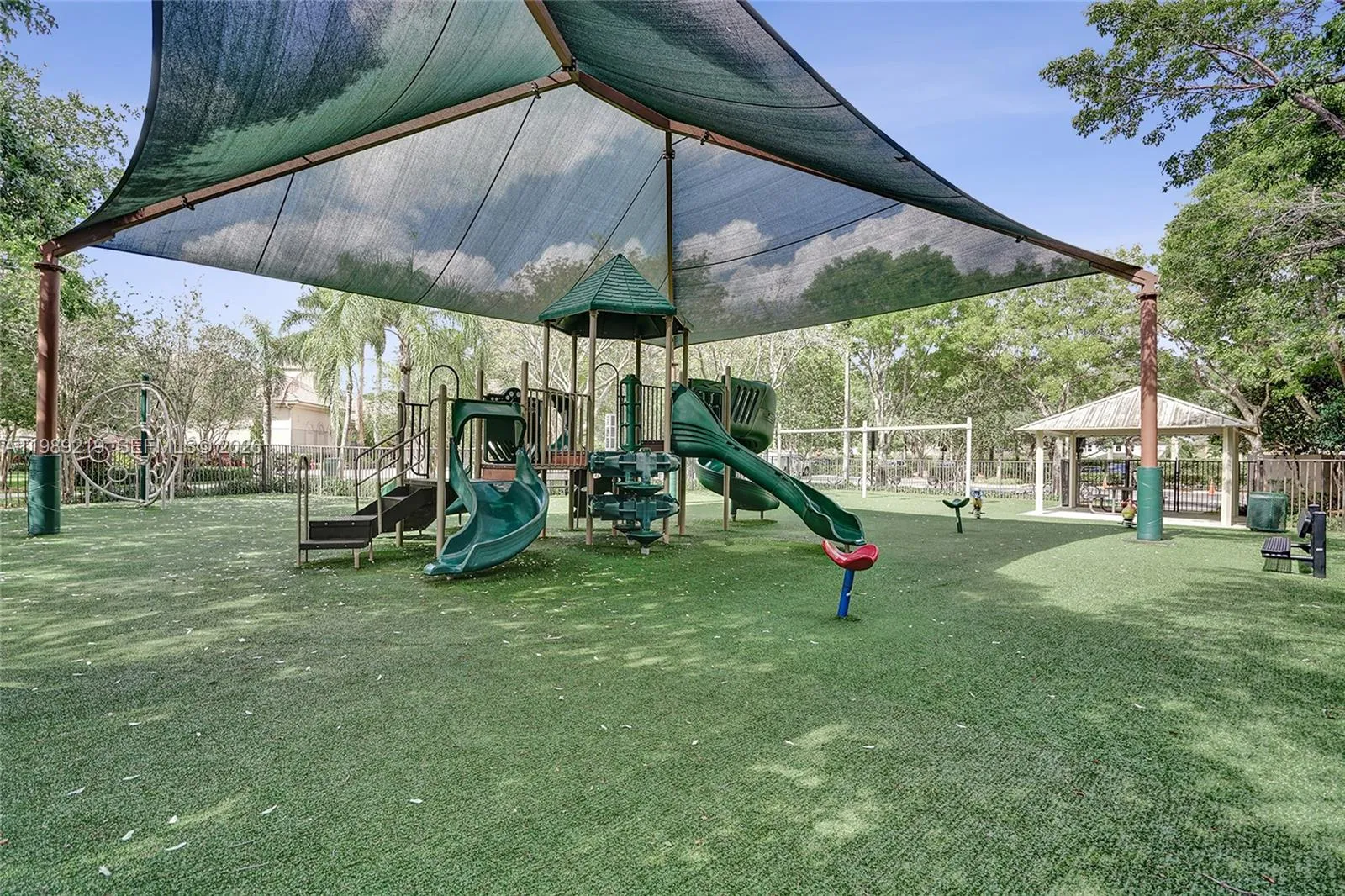 3936 Cascade Ter, Weston, Florida 33332, Weston, Florida 33332, 5 Bedrooms Bedrooms, ,4 BathroomsBathrooms,Residential,For Sale,3936 Cascade Ter, Weston, Florida 33332,A11989219