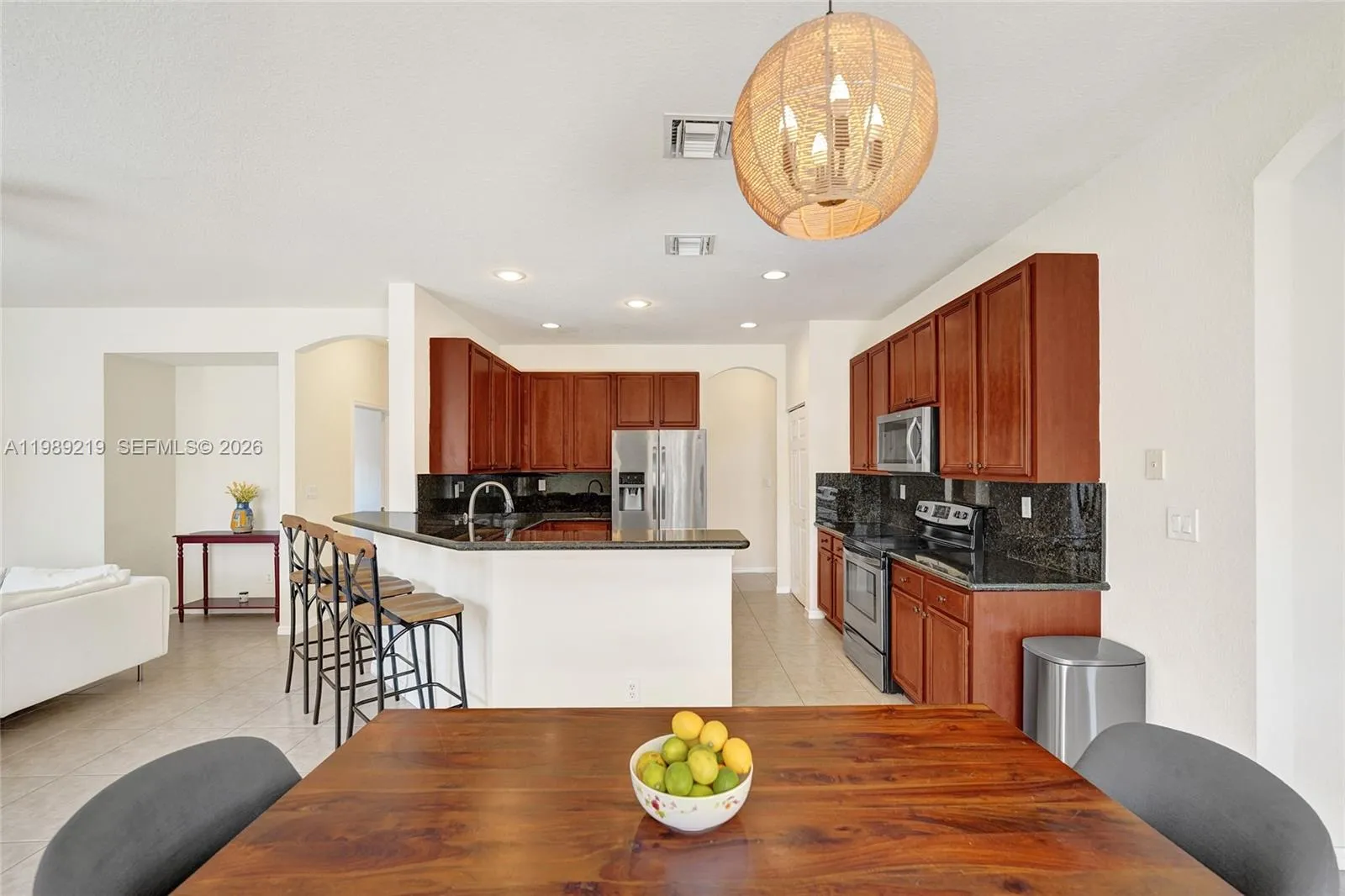 3936 Cascade Ter, Weston, Florida 33332, Weston, Florida 33332, 5 Bedrooms Bedrooms, ,4 BathroomsBathrooms,Residential,For Sale,3936 Cascade Ter, Weston, Florida 33332,A11989219