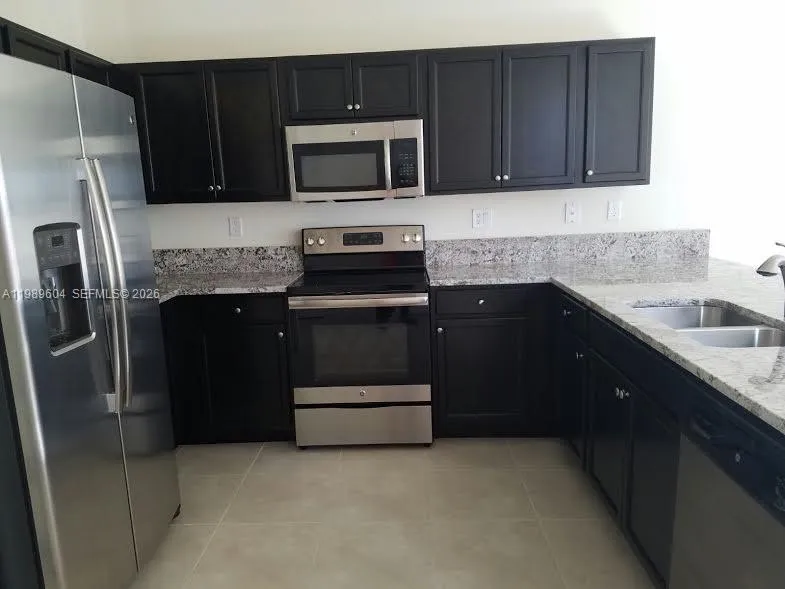 9205 W 33rd Way 9205, Hialeah, Florida 33018, Hialeah, Florida 33018, 2 Bedrooms Bedrooms, ,2 BathroomsBathrooms,Residential Lease,For Rent,9205 W 33rd Way 9205, Hialeah, Florida 33018,A11989604